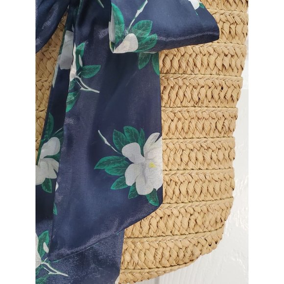 Draper James Everyday Straw Bag with Floral Scarf New without Tags - Picture 3 of 5